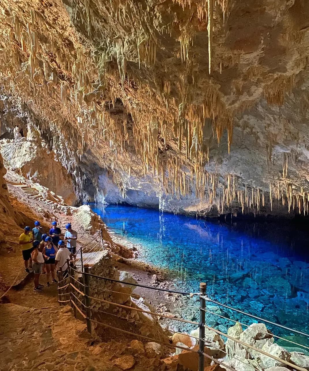 Gruta do Lago Azul: A Joia Subterrânea de Bonito e Sua Sustentabilidade